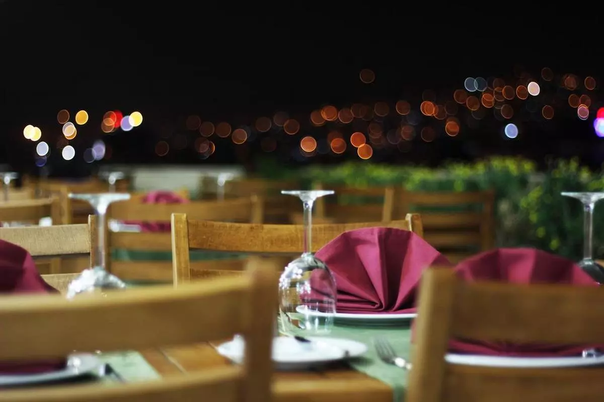 grand corner izmir hotel night (Copy).jpg